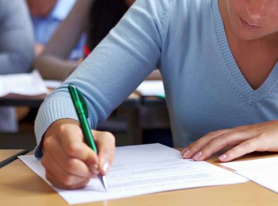 BAC 2024. Absolvenţii de liceu susţin astăzi proba a doua a examenului de Bacalaureat, la Matematică sau Istorie