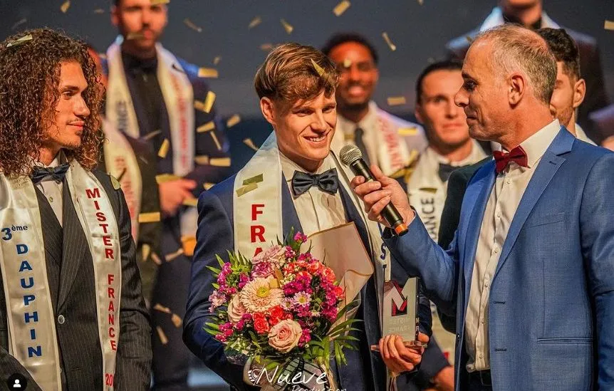 Cine este Mister Franța? Tânărul a fost victima hărțuirii școlare, dar azi și-a luat revanșa