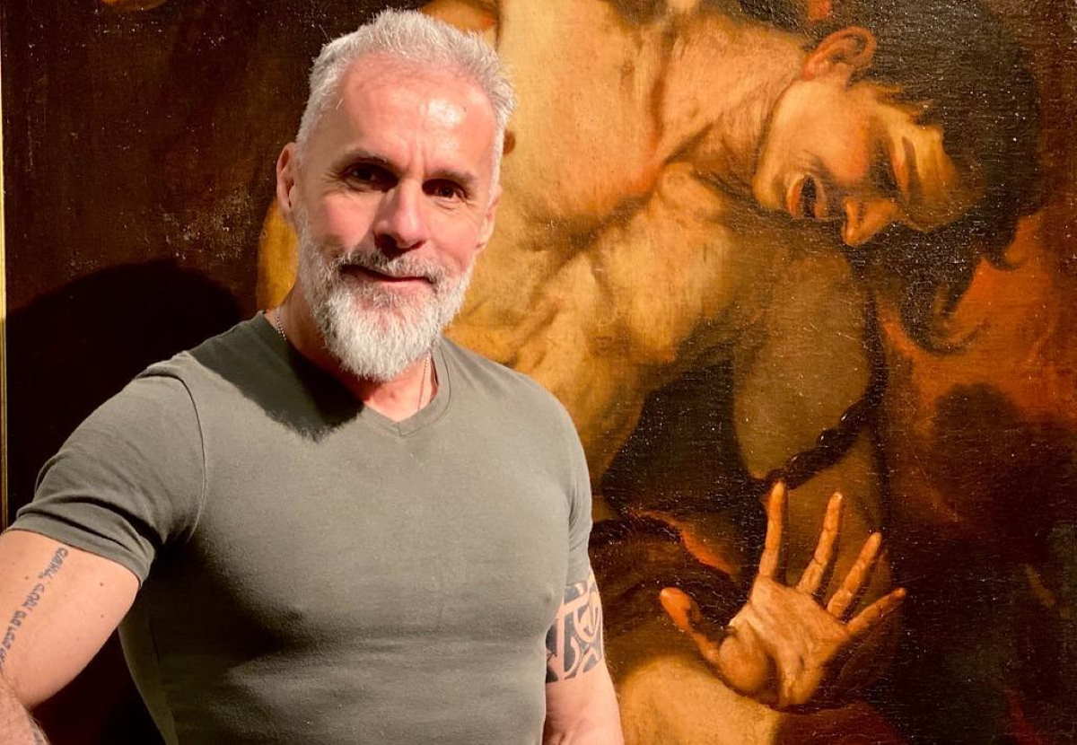 Giuseppe Fusari este cunoscut drept „preotul culturist”. Acesta face furori pe rețelele sociale