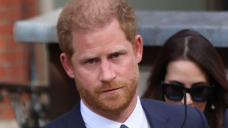 Prinţul Harry a părăsit Marea Britanie după ce i-a făcut o vizită scurtă tatălui său, regele Charles al III-lea