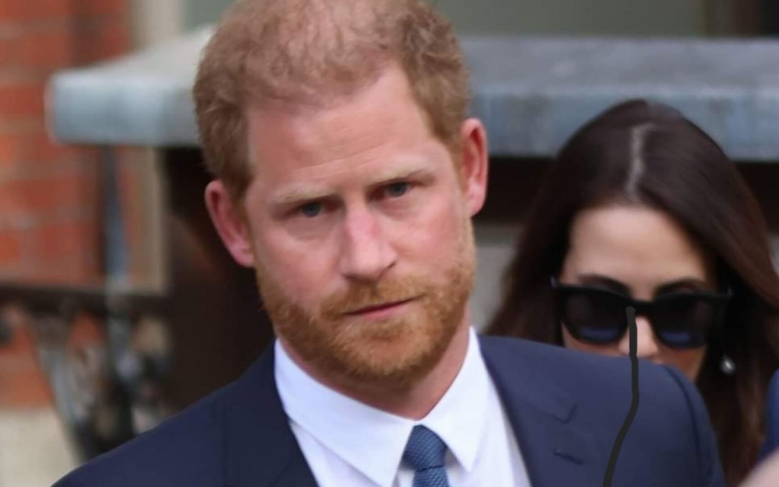 Prinţul Harry a părăsit Marea Britanie după ce i-a făcut o vizită scurtă tatălui său, regele Charles al III-lea