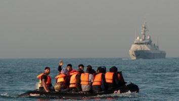 Ministerul de Interne din Marea Britanie va plăti influenceri să posteze pe TikTok, cerând migranților să nu treacă Canalul Mânecii