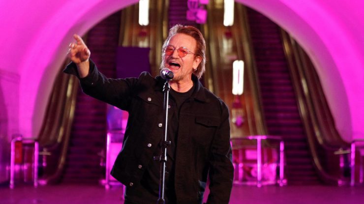 VIDEO. Bono îi aduce un omagiu lui Alexei Navalnîi, la un concert U2: „Cine crede în libertate trebuie să-i pronunţe numele”
