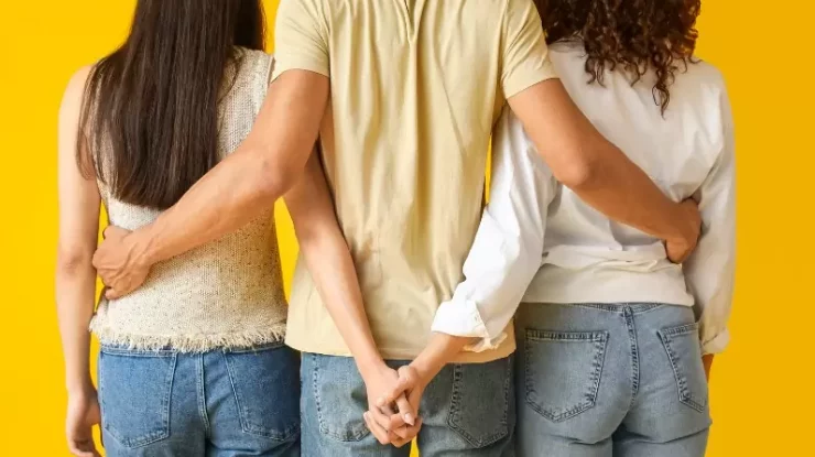 Cum condimentezi intimitatea? Nu este loc de gelozie într-o relație de trei