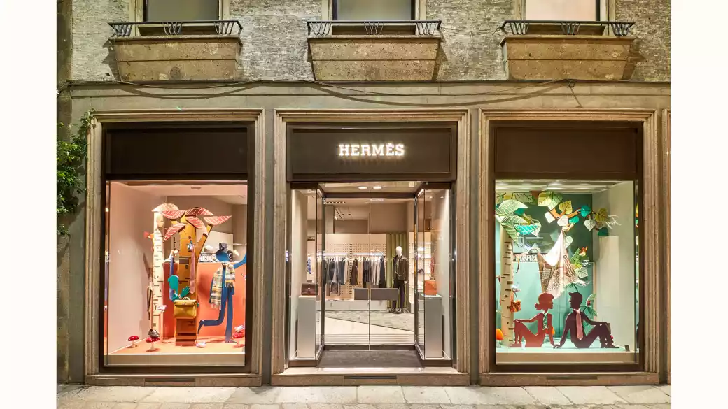 Hermés, al doilea cel mai valoros brand de lux din lume, va deschide magazin în zona Ateneului din Bucureşti