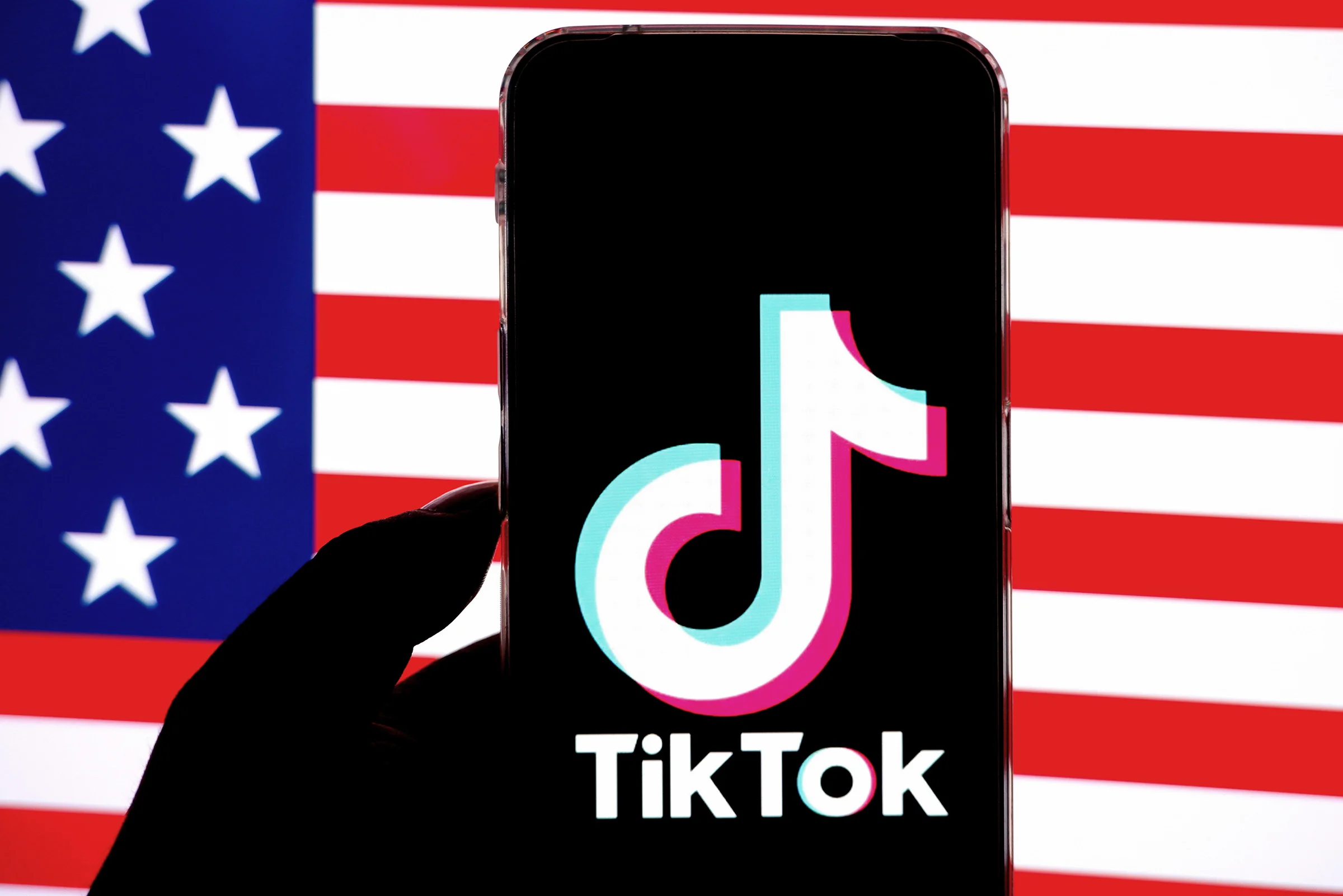 UE pregătește amenzi record pentru Apple și Tiktok. Amenzile pot ajunge până la 6% din vânzările anuale