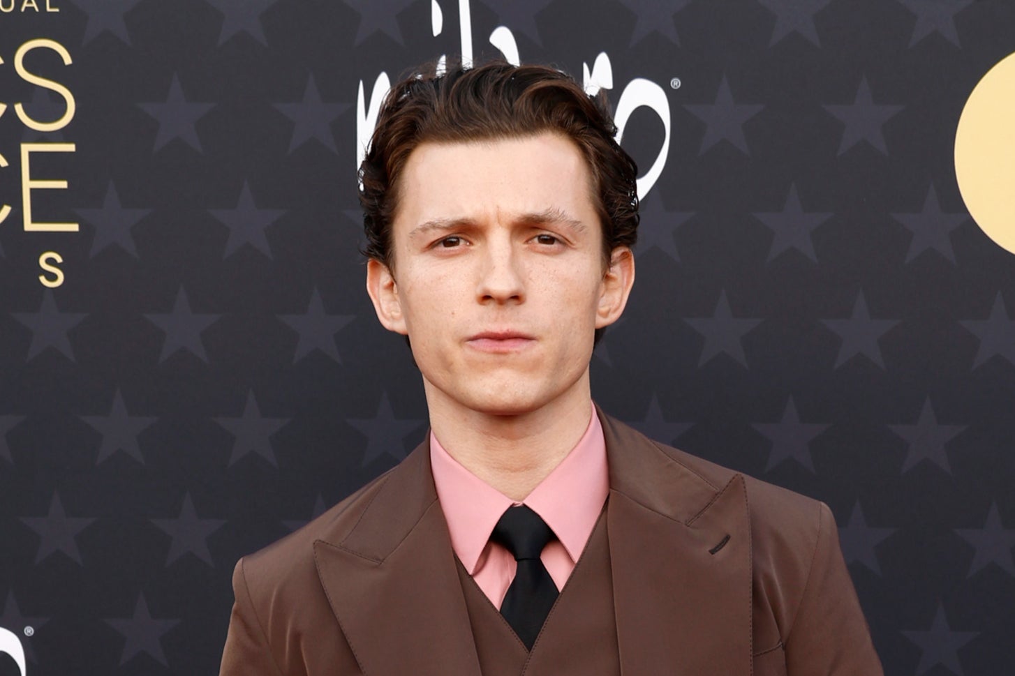 Tom Holland trece de la super-eroi la Shakespeare. Actorul intră în pielea lui Romeo într-o nouă producție West End