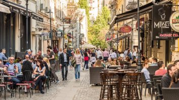 Cifrele turismului în România au crescut în 2023. 13,6 milioane de turiști s-au plimbat prin țara noastră anul trecut