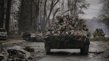 NATO nu va intercepta rachete şi drone deasupra Ucrainei. Secretarul adjunct de presă al Pentagonului: Un atac asupra României sau Poloniei ar schimba natura implicării SUA