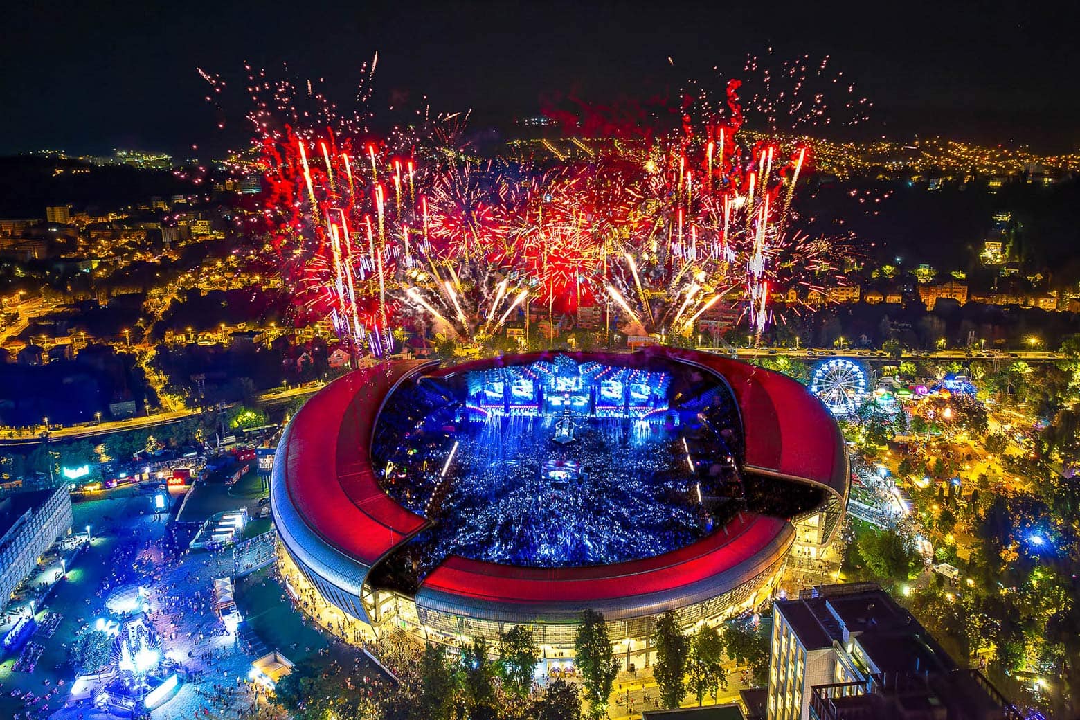 VIDEO. Ce artiști vor urca pe scena UNTOLD din Dubai? DJ-ul Armin Vaan Buuren va face show direct de pe Burj Khalifa