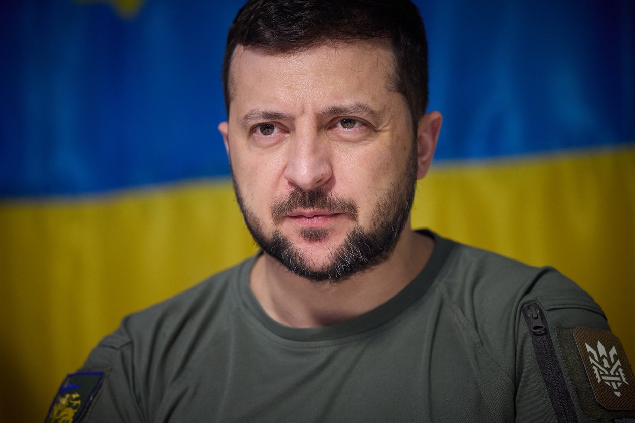 Volodimir Zelenski: Începând de astăzi, o nouă echipă va prelua conducerea Forțelor Armate ale Ucrainei