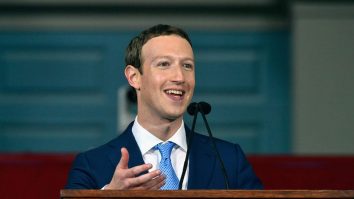 Povestea Facebook, rețeaua socială care încă prosperă 20 de ani mai târziu