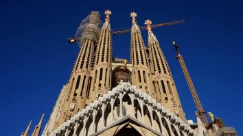 Sagrada Familia din Barcelona va fi finalizată în 2026. Esteve Camps: „Planul prezentat autorităților locale în 1915, care a fost semnat de Gaudi, include controversata scară”