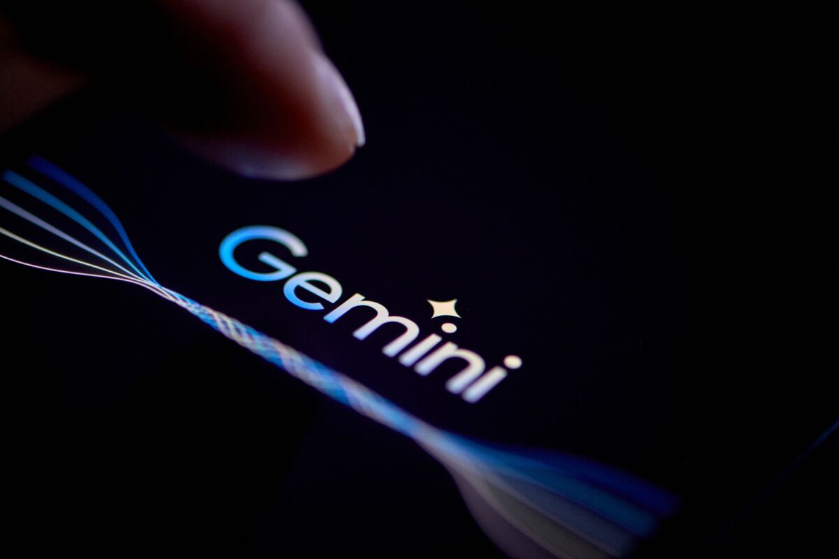 Instrumentele de Inteligență Artificială precum Gemini și OpenAI sunt acuzate de rasism pe măsură ce avansează tehnologic