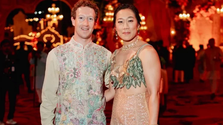 FOTO. Cine a participat la petrecerea organizată înainte de nunta fiului celui mai bogat om din India? Rihanna și Mark Zuckerberg, printre invitați