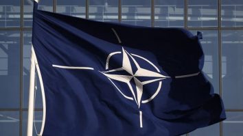 Suedia a devenit astăzi, în mod oficial, cel de-al 32-lea membru al NATO