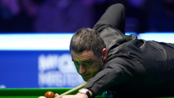 Cei mai buni 8 jucători din lume participă la turneul de un milion de dolari de la Riad. Apare bila aurie, noua revoluție din istoria snookerului