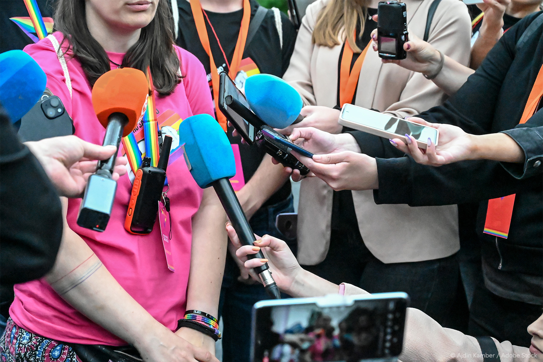 Parlamentul European a adoptat o lege pentru protecţia jurnaliştilor şi a libertăţii presei