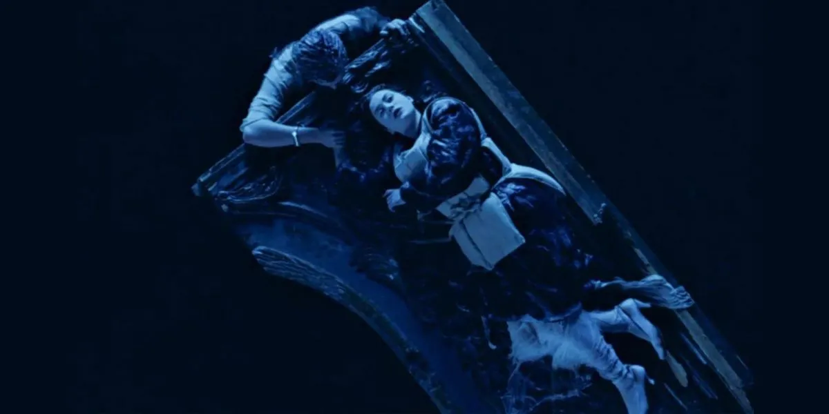 Controversata ușă din filmul Titanic s-a vândut cu 718.750 de dolari. Ce alte obiecte de recuzită se găsesc la Heritage Auctions’ Treasures from Planet Hollywood