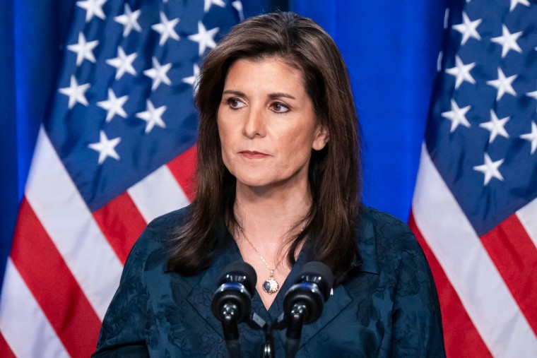 WSJ: Nikki Haley iese din cursa prezidențială a SUA