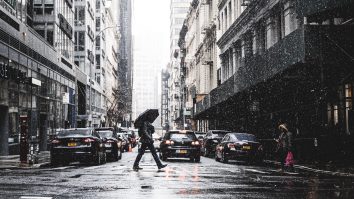 Vremea în România. De mâine vom avea temperaturi de 0 grade cu vânt și ploaie