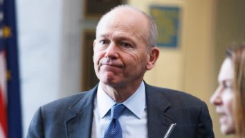 Directorul general al Boeing, Dave Calhoun, va părăsi compania. Cât de grave sunt problemele de siguranța ale liniei aeriene