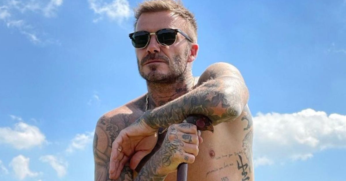 David Beckham își lansează noua colecție de ochelari de soare. Cum a ales să își promoveze business-ul
