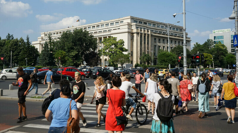 Oficial ne merge bine, dar declarăm că nu. Peste 70% din români cred că lucrurile în țară merg într-o direcție greșită