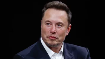 Ce program are zilnic Elon Musk? CEO-ul Tesla își începe dimineața derulând pe social media