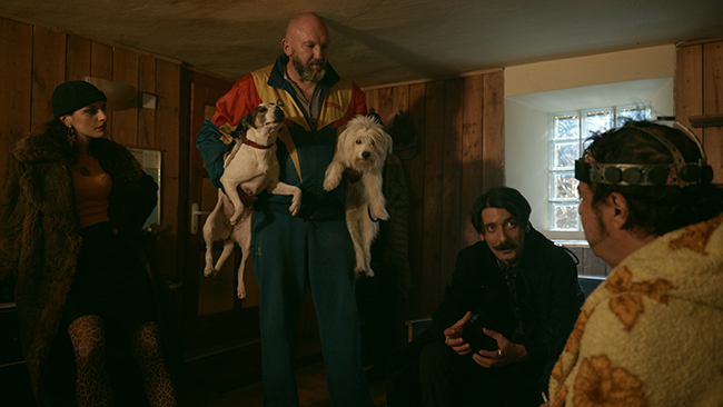 Filmul 2020, inspirat de pandemie, și-a făcut debutul în cinematografe. Regizor: „Este o comedie neagră, dacă ne uităm la ceea ce făceam cu toții atunci”