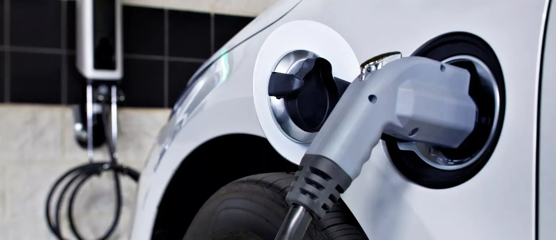 Bloomberg: 31 de țări, printre care și România, au atins pragul de 5% vânzări mașini electrice din totalul vânzărilor de vehicule