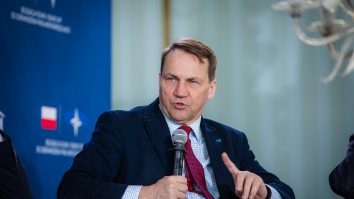 Ministrul polonez de Externe avertizează că NATO are deja trupe în Ucraina: „Mulțumesc țărilor care-și asumă acest risc”