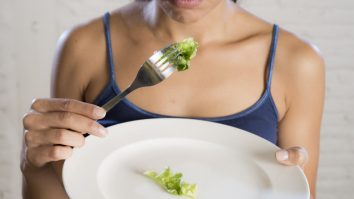 Cum arată „perfecțiunea”? Tot mai multe adolescente țin diete drastice. La ce riscuri se expun