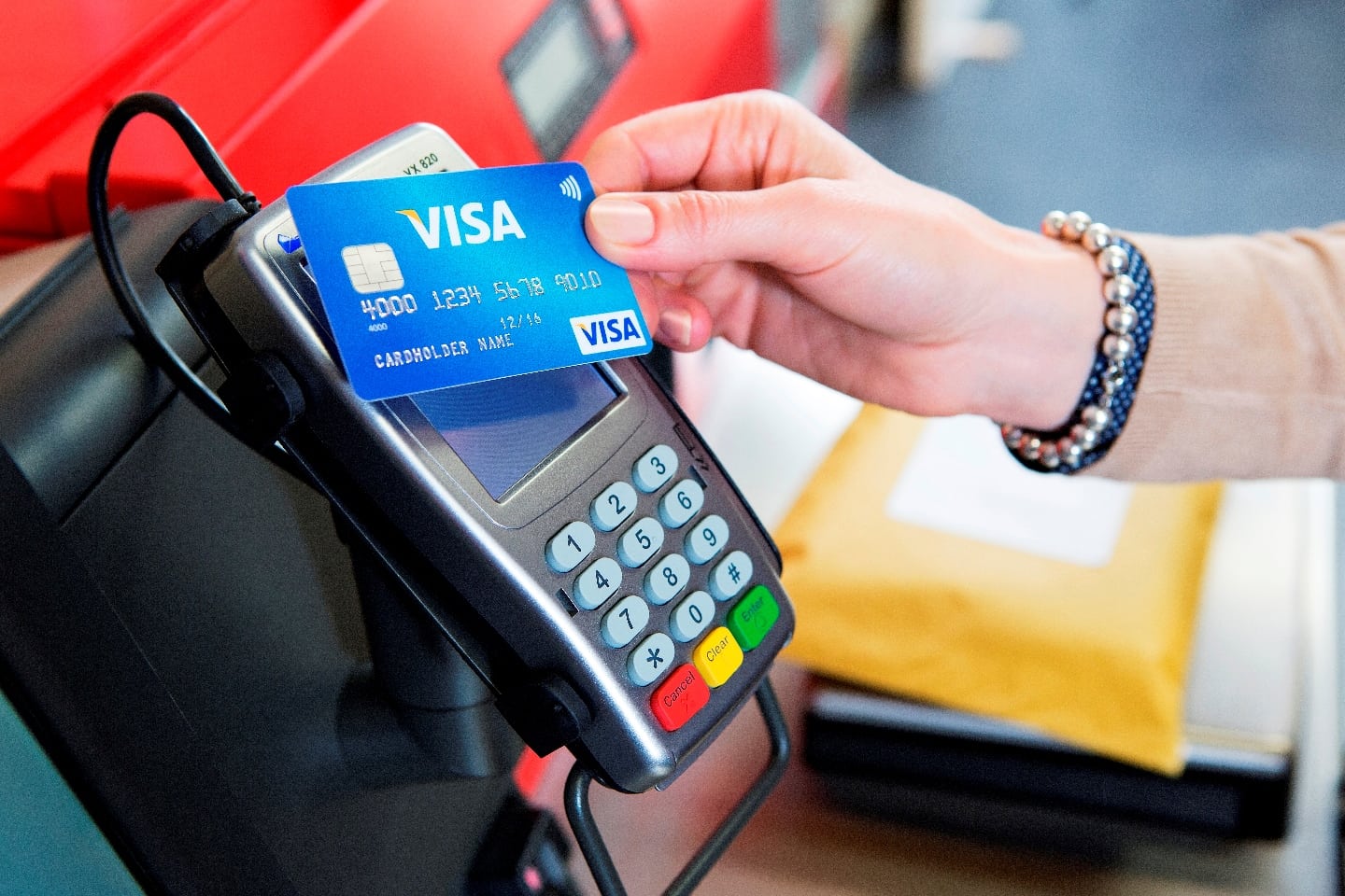 Banca Centrală a Suediei: Digitalizarea plăților a adus probleme legate de fraudă