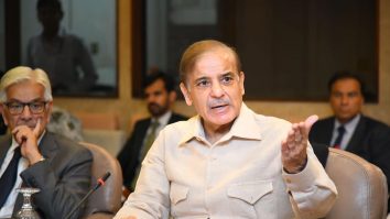 Shehbaz Sharif a fost ales pentru a doua oară premier pakistanez după alegerile controversate din februarie