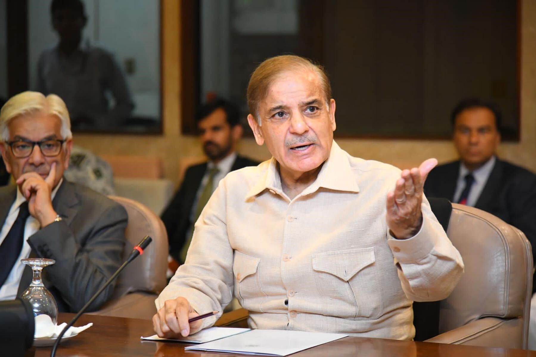 Shehbaz Sharif a fost ales pentru a doua oară premier pakistanez după alegerile controversate din februarie