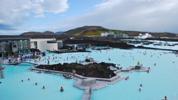 Laguna Albastră din Islanda a fost evacuată înaintea unei erupții vulcanice „iminente”. În noiembrie au fost măsurate 1.400 de cutremure în 24 de ore