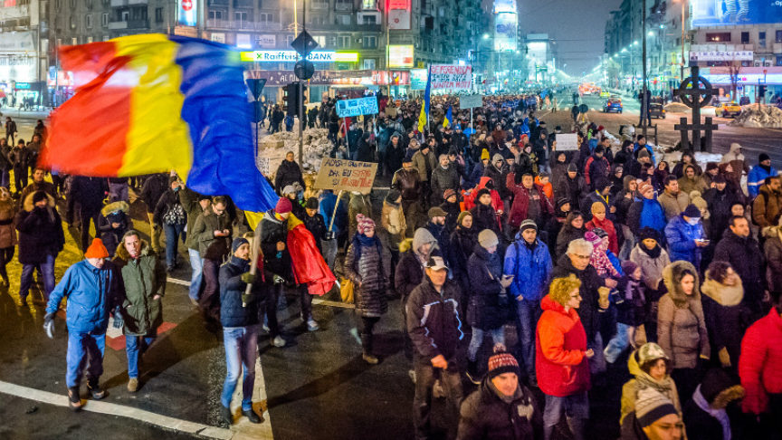 Bugetarii protestează pentru salarii mai mari. Răzvan Botea: „Guvernul nu își permite astfel de majorări, totuși, probabil, le va face din cauza presiunii”