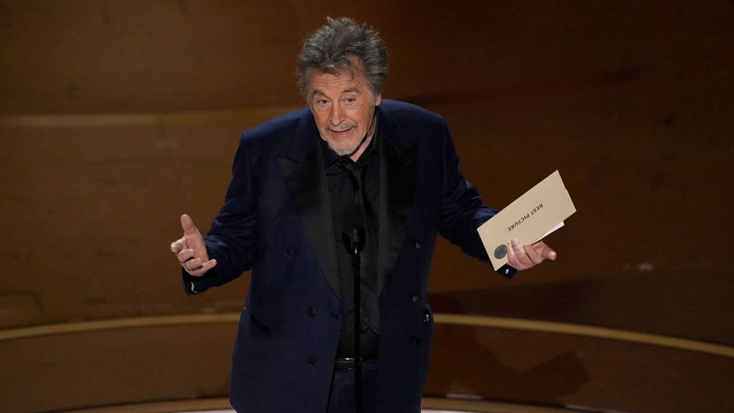 Al Pacino a explicat de ce nu a citit numele tuturor celor 10 nominalizați pentru cel mai bun film la Premiile Oscar: „Nu a fost intenția mea”