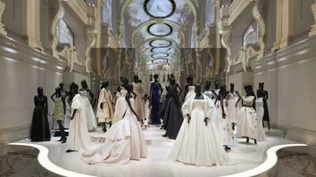 Ce activități poți face la Paris în luna martie? Galeria Christian Dior retrasează toată cariera designer-ului