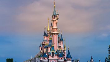 Disneyland Paris evocă profituri uriașe în ciuda grevelor de anul trecut. Complexul de parcuri tematice generează un profit de 343,4 milioane de dolari