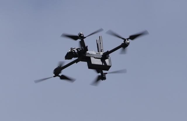 Oamenii de știință chinezi ar fi dezvoltat o dronă militară capabilă să se divizeze în șase unități separate în aer