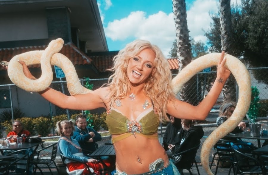 O dansatoare americană susține concerte drept Britney Spears