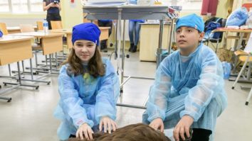 „Respectul față de animale” devine materie pentru elevi. Proiectul pilot e implementat în şcolile din judeţul Ilfov