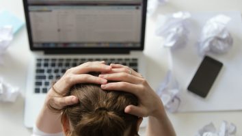 Cum gestionezi un eșec? Antoanela Comșa: „Eu nu aș fi ajuns aici dacă nu aș fi învățat din greșelile trecutului. Trebuie să acceptăm eșecul”