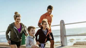 OMS: Doar 20-25 de minute de sport zilnic îți cresc nivelul de endorfine și te ajută să fii mai fericit