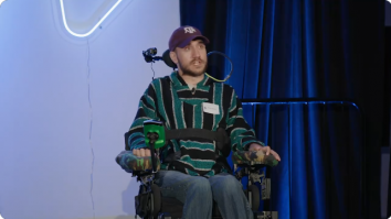 VIDEO. Primul om cu cip Neuralink în creier joacă „Mario Kart” cu ajutorul device-ului