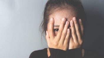 Cum îți depășești fobiile? Psiholog: „O situație stresantă, neplăcută, ne va face să dezvoltăm gânduri negative”