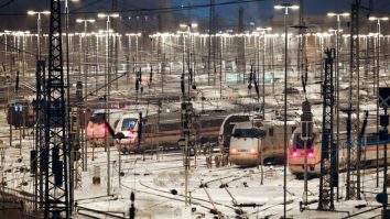 Grevele din transport lovesc Germania. Niciun avion nu va decola de pe cel mai mare aeroport din Frankfurt până sâmbătă