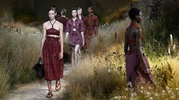 Hermes defilează la Paris. Andreas Kronthaler a adus influențele de călărie în ultima colecție